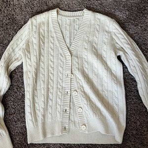 🤍 Brandy Melville sweater